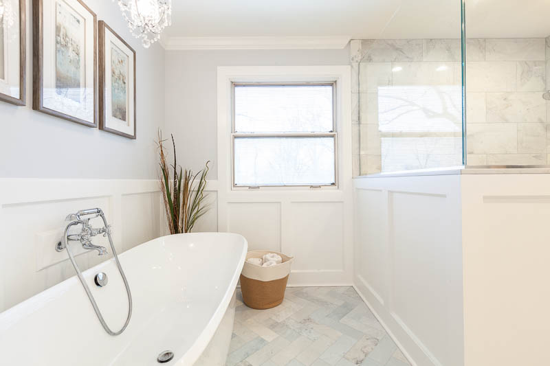 Traditional Bathroom Remodel in Clarendon Hills, Illinois