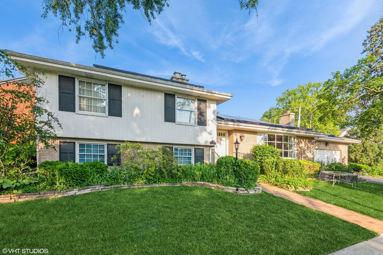 real estate listing in clarendon hills, illinois, Brent Hyland, 59 Norfolk Ave