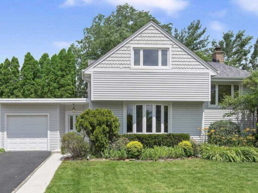 Classic Clarendon Hills Home Sold